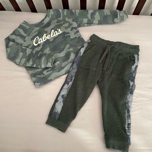 Cabela’s 2 piece set, camo color, 18 months